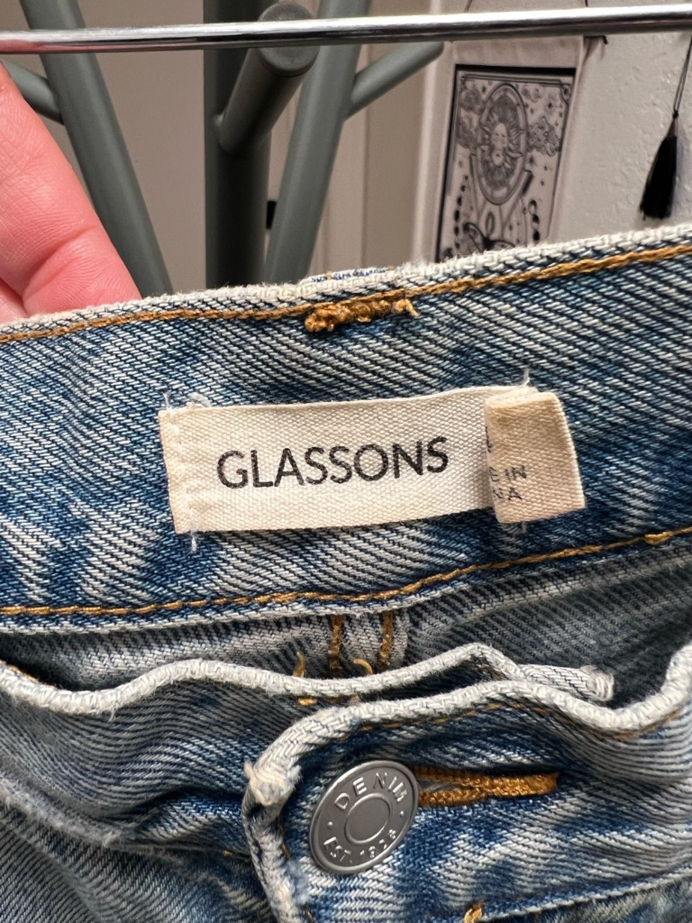 Glassons Light Wash Distressed Ripped Jeans - Picture 2 of 4